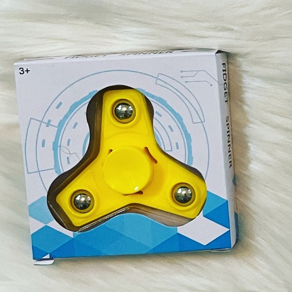 Yellow Fidget Hand Spinner NWT - Picture 2 of 3